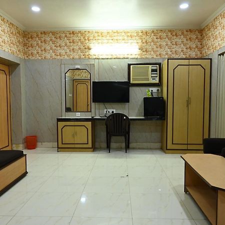 Hotel Komala Vilas Калькутта Экстерьер фото