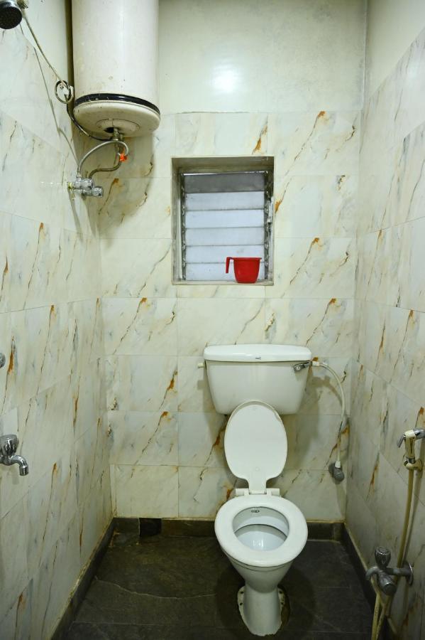 Hotel Komala Vilas Калькутта Экстерьер фото