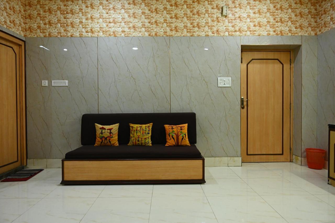 Hotel Komala Vilas Калькутта Экстерьер фото